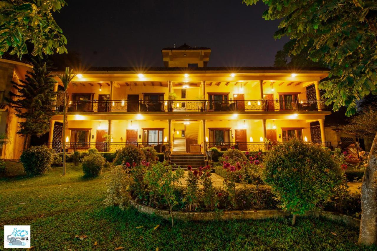 Kc'S Home Sauraha Eksteriør bilde